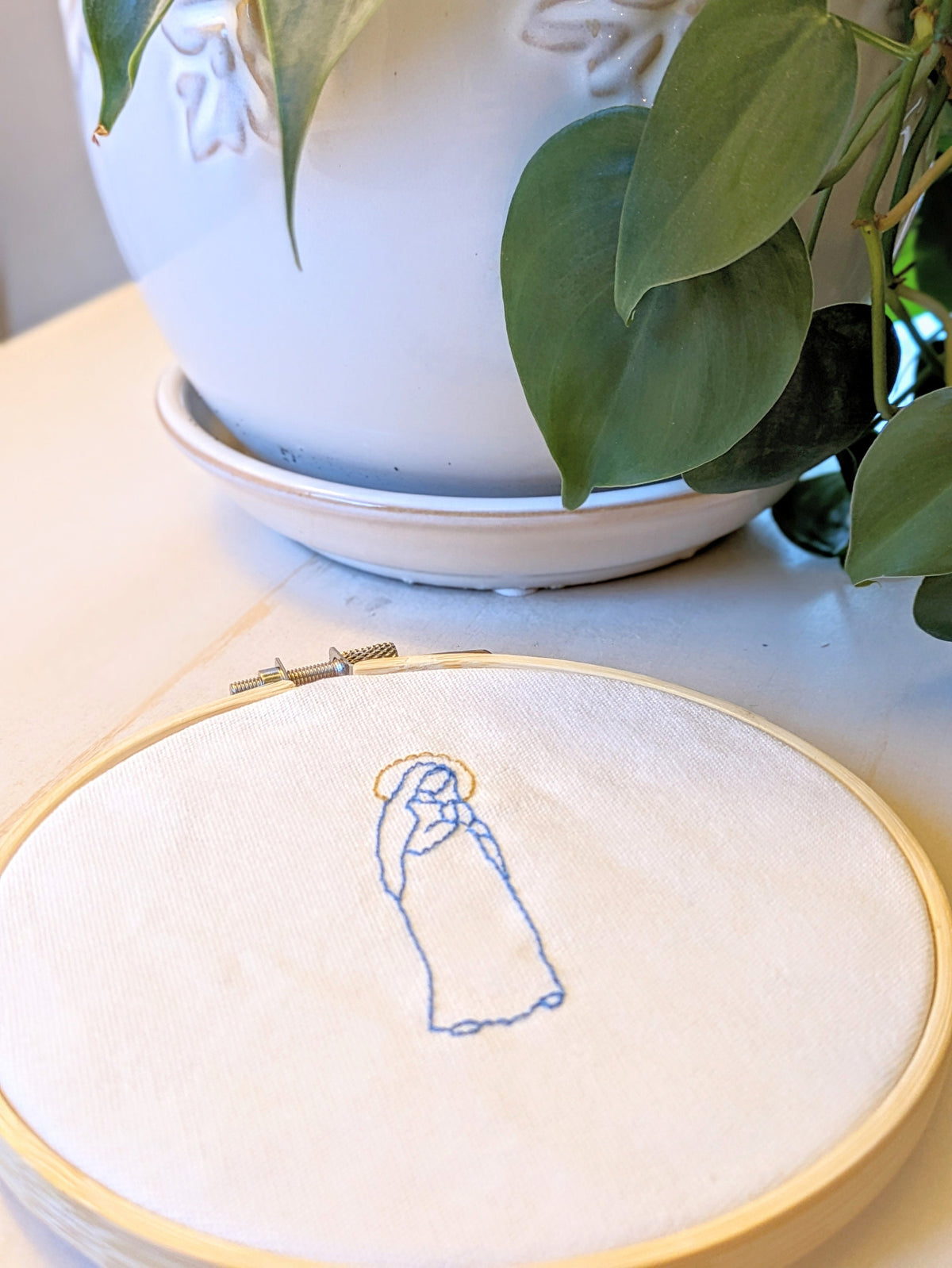 Marian Outline: Embroidery Stick and Stitch Sticker